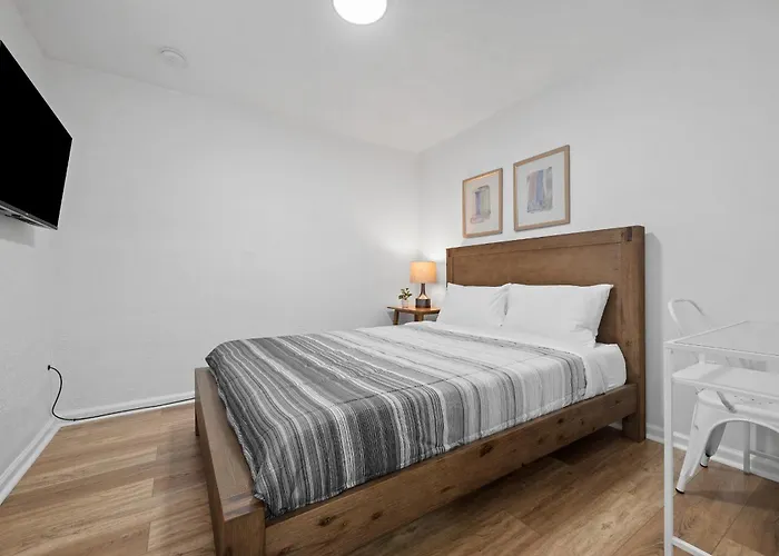 Bloomfield B Stylish And Cozy Private Bedroom, Shared Bathroom, With Free Parking * Pittsburgh